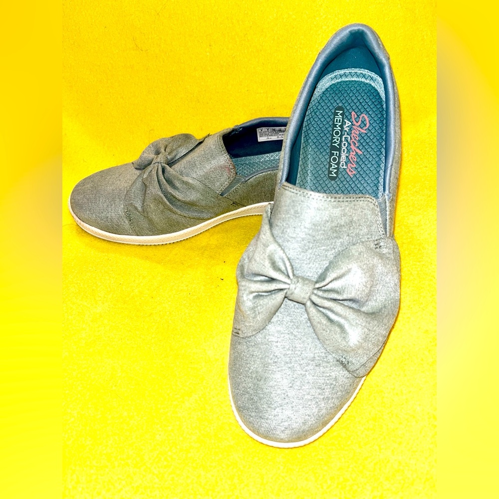 Skechers Madison Ave Sneakers - Sage Green - Women’s  9 EU 39 - GREAT CONDITION